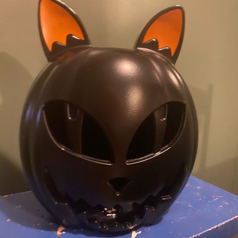 Black Cat Pumpkin Lantern